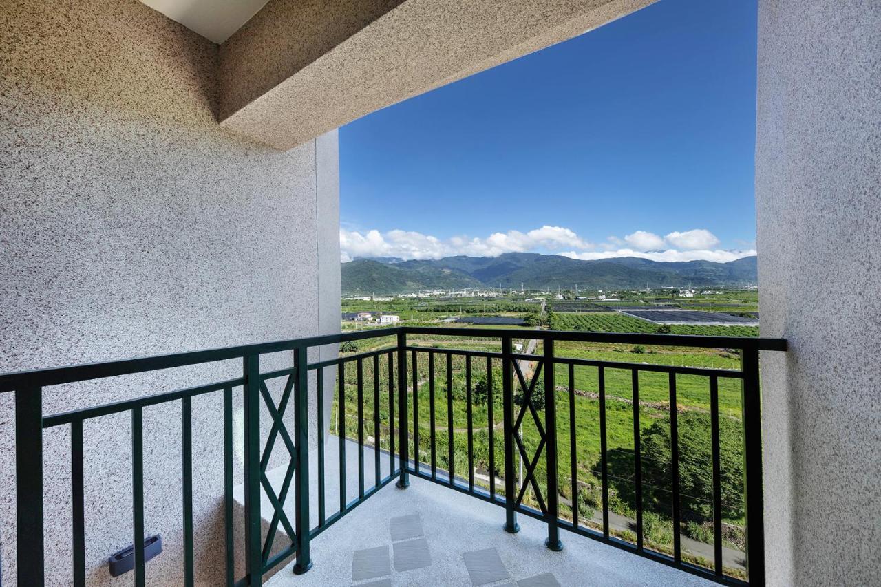 Naruwan Galaxy Place Taitung Екстериор снимка